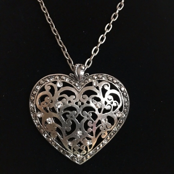 Jewelry - Large Filigree Heart Statement Necklace Rhinestone